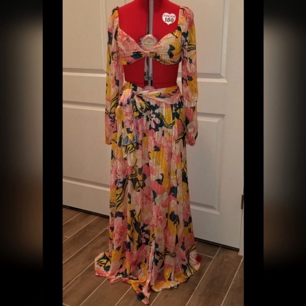 NWT blithe LA Tropical Vacation Floral Two-piece skirt and crop top Summer